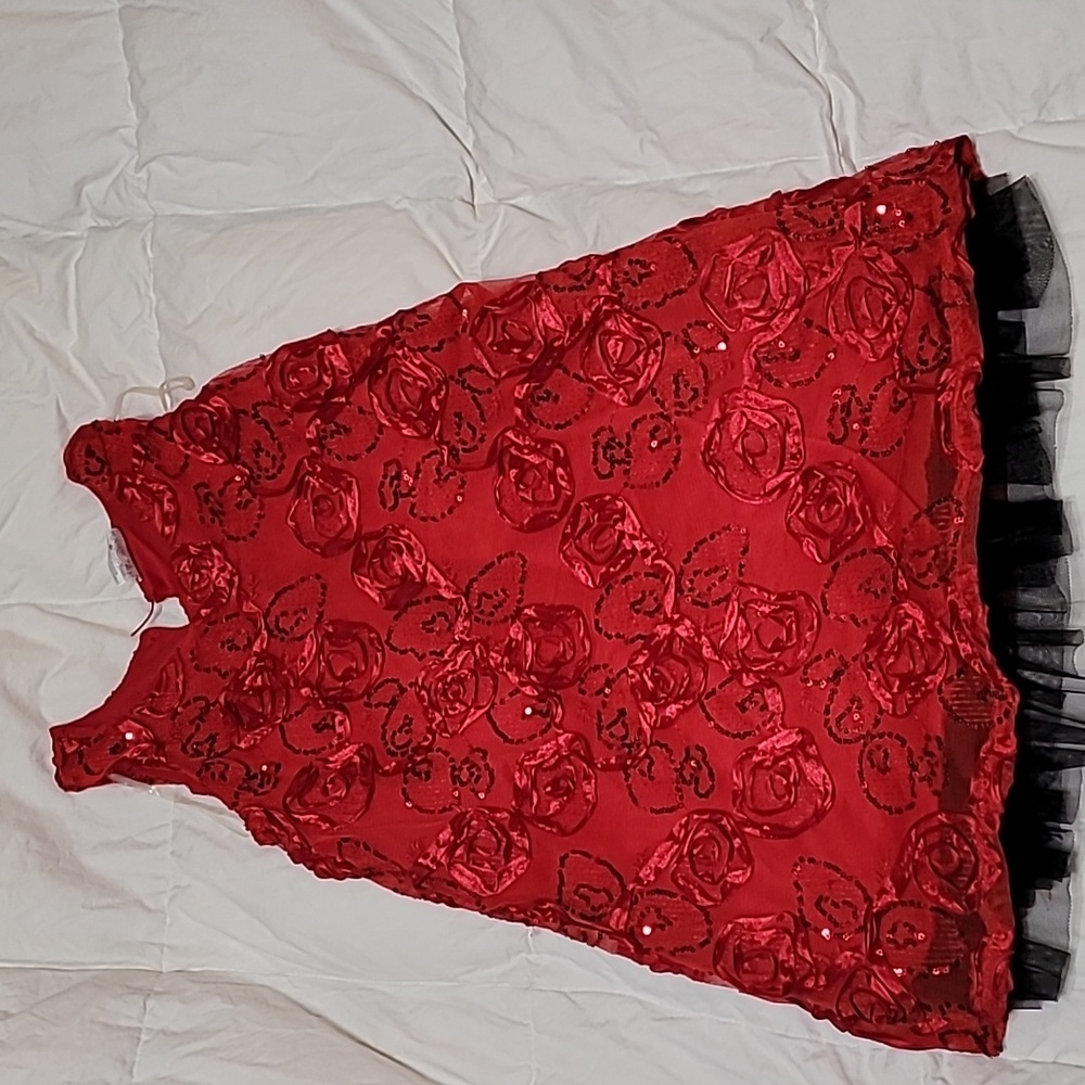 Red rose sparkly dress size 6x
